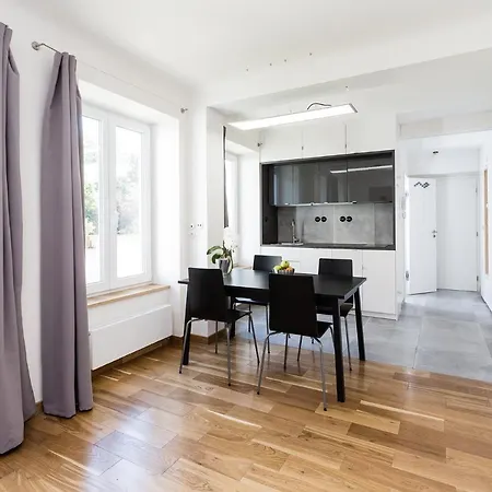 Designed By Architect - Cool Place To Stay For Travelers Apartment *